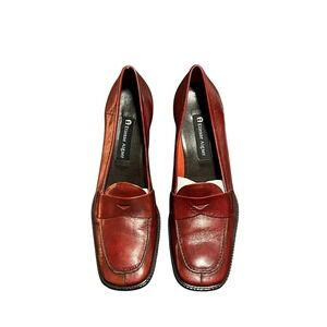 9N Etienne Aigner Women's Vintage Leather Loafer  Red Shoes 9 Narrow Block Heel